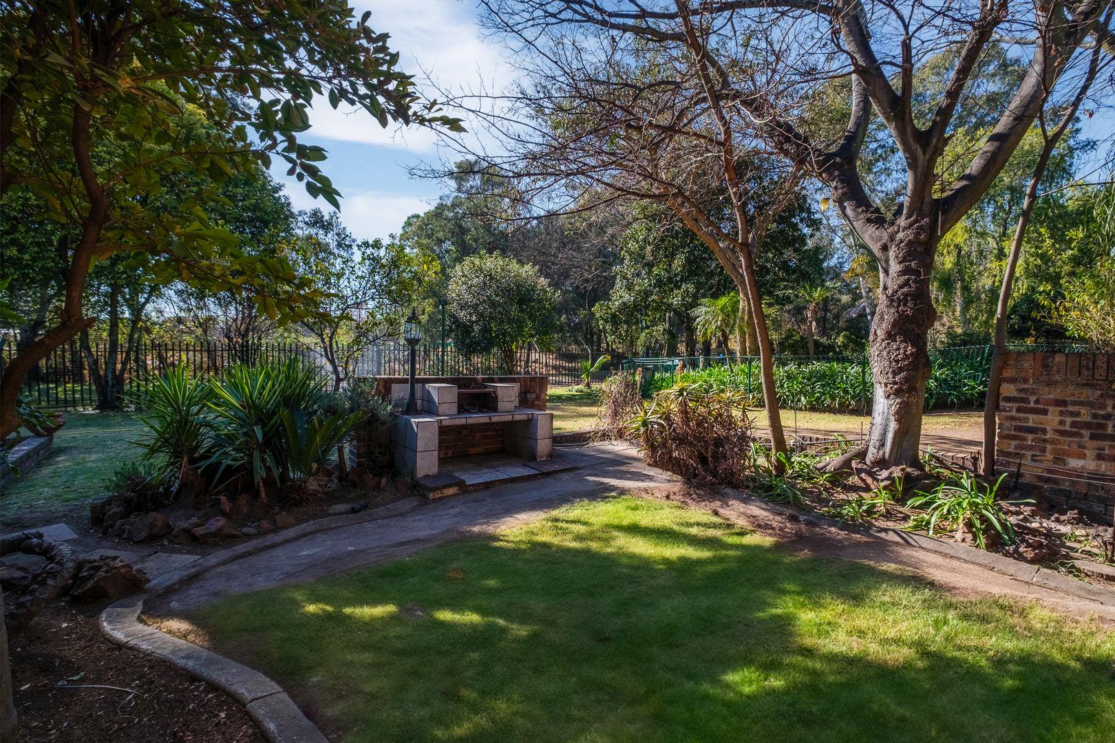 2 Bedroom Apartment / flat for sale in River Club Charter House, 13