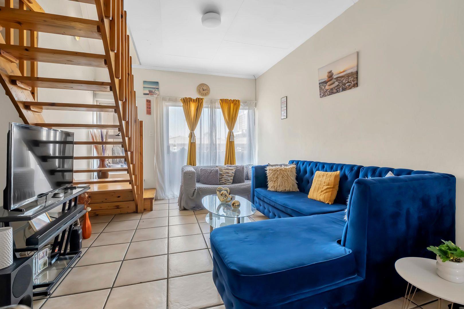 2 Bedroom Apartment / flat for sale in Ferndale P24114652201