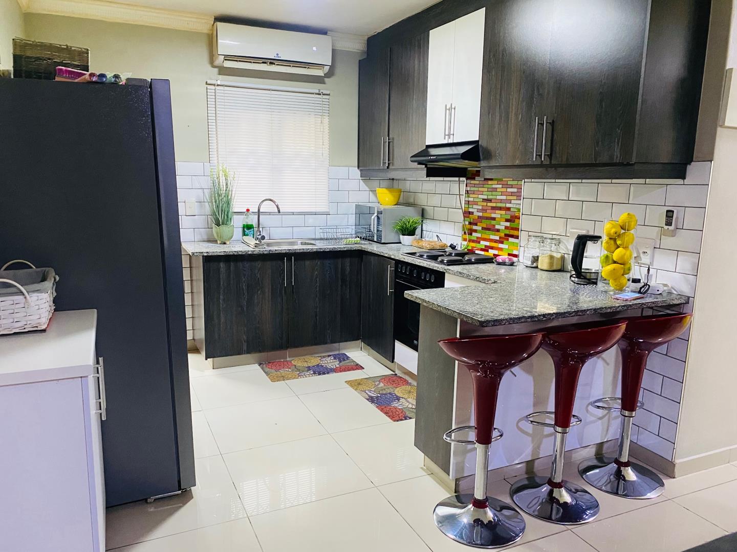 3 Bedroom Apartment / flat for sale in Montclair P24114657853