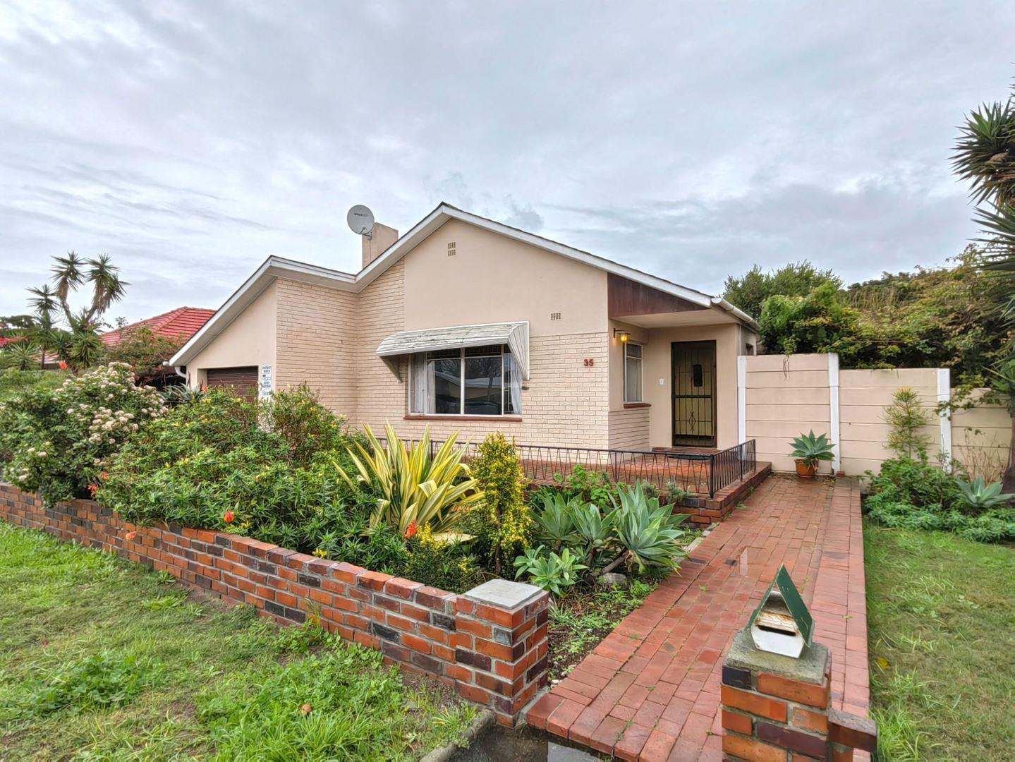 5 Bedroom House for sale in Monte Vista P24114658165