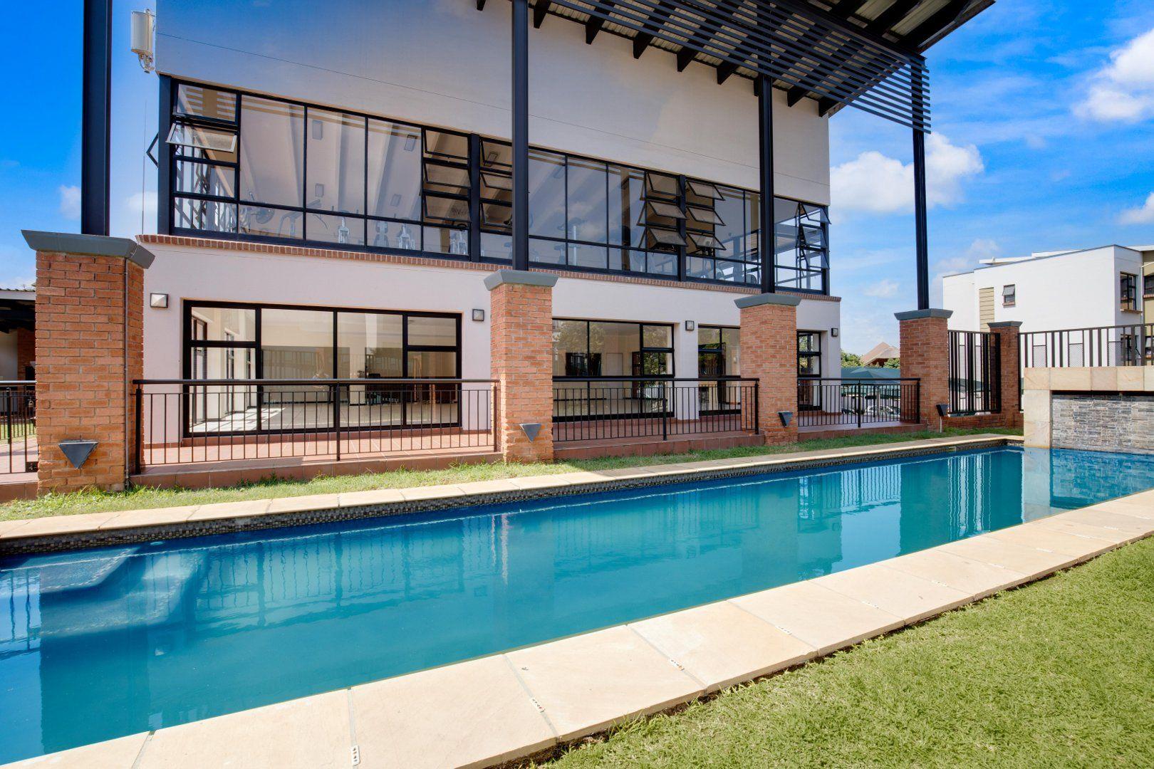 2 Bedroom Apartment / flat to rent in Douglasdale 145 Ss Kalgaro, 69