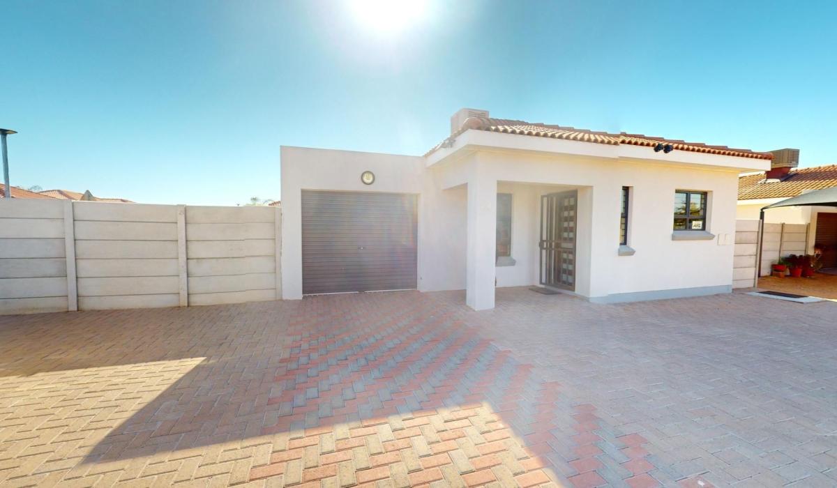 2 Bedroom Townhouse for sale in Blydeville P24114660179