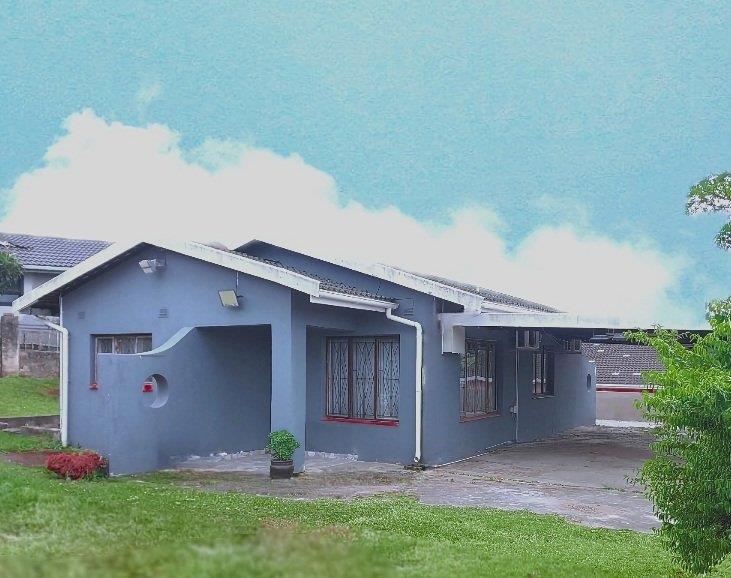 2 Bedroom House for sale in Stanger Manor P24114236643
