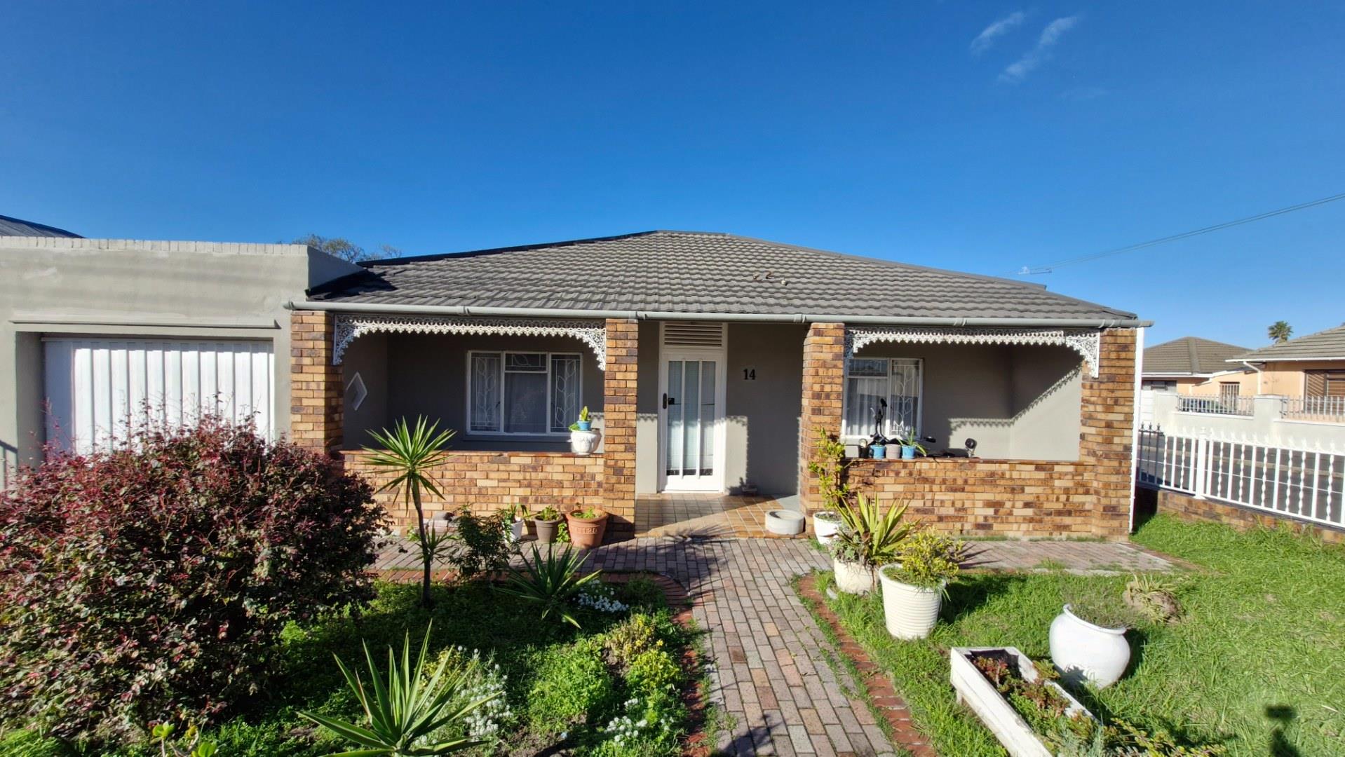 3 Bedroom House for sale in Parow Valley 14 Duncan Street P24114664253