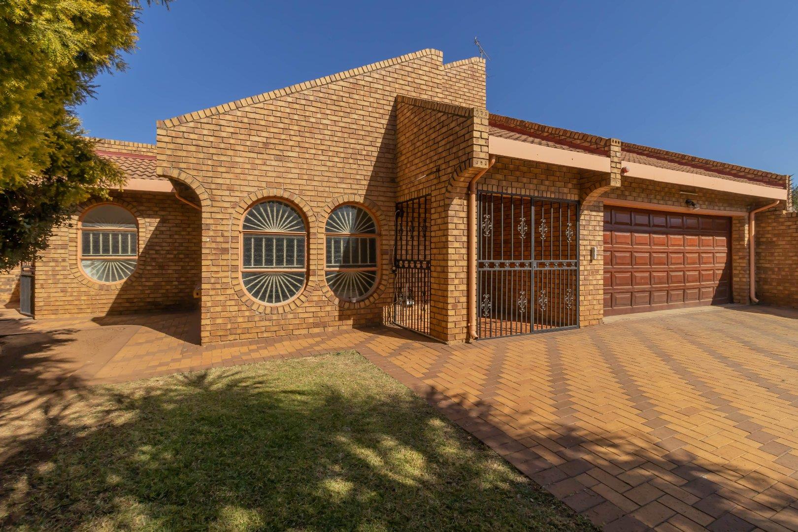 Bakerton Property Property and houses for sale in Bakerton