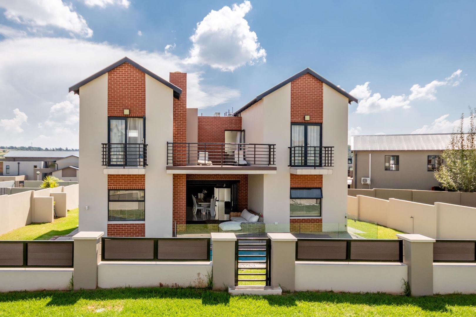 4 Bedroom House for sale in Copperleaf Estate P24114665568