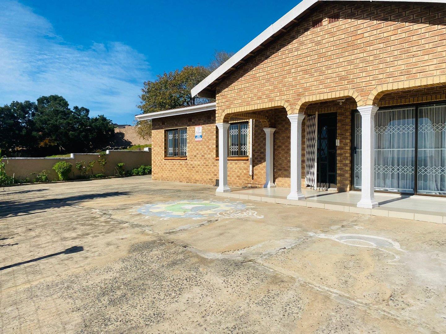 3 Bedroom House for sale in Avoca Hills P24114665713