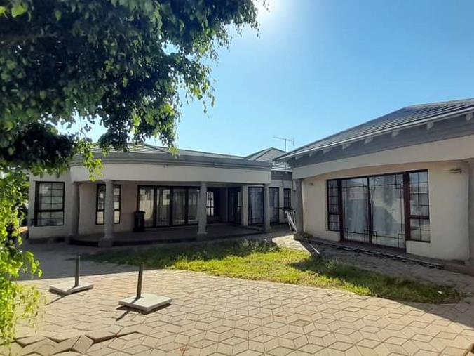 4 Bedroom House for Sale in Phakalane