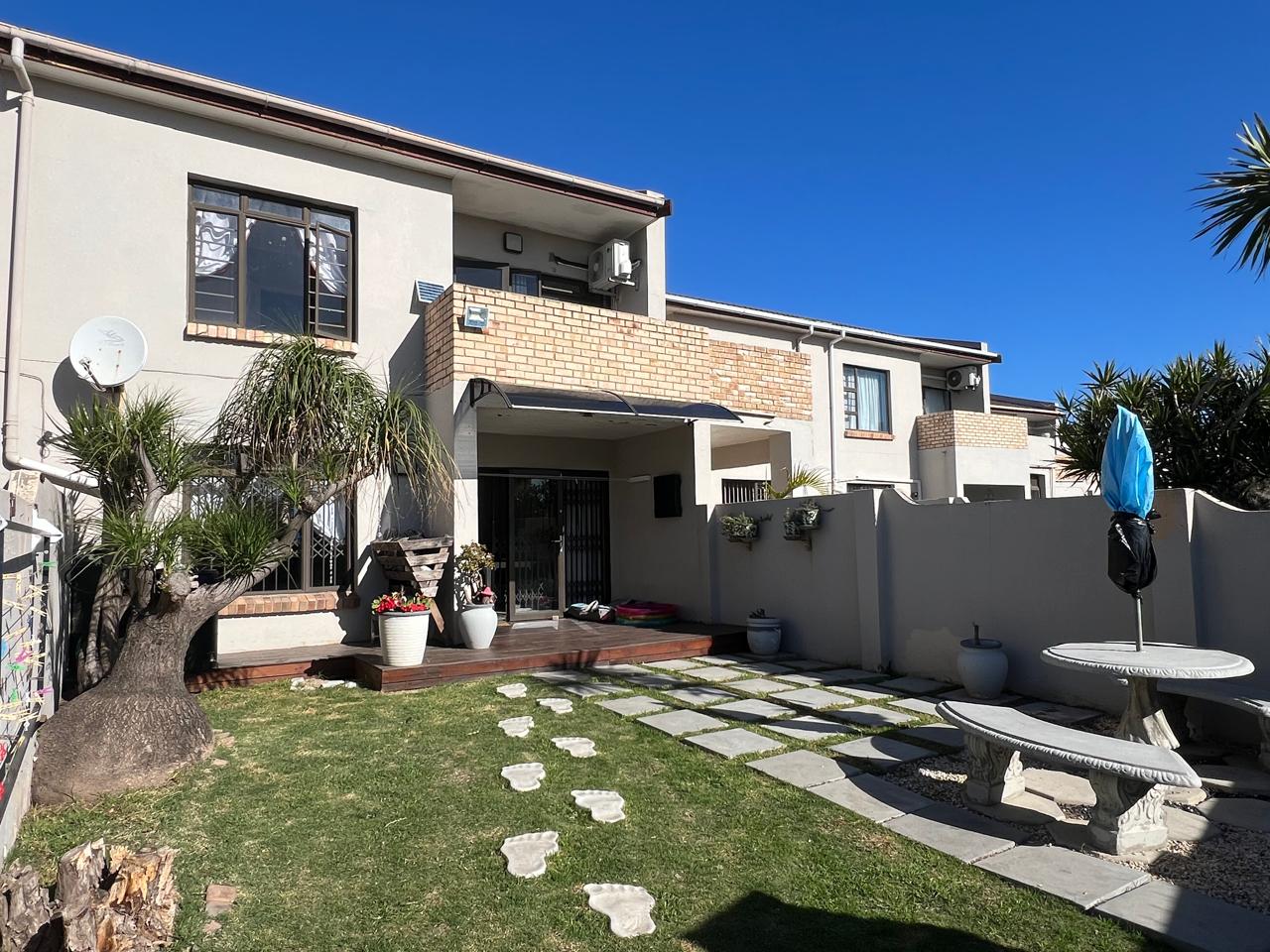 Bluewater Bay, Port Elizabeth Property Property and houses for sale