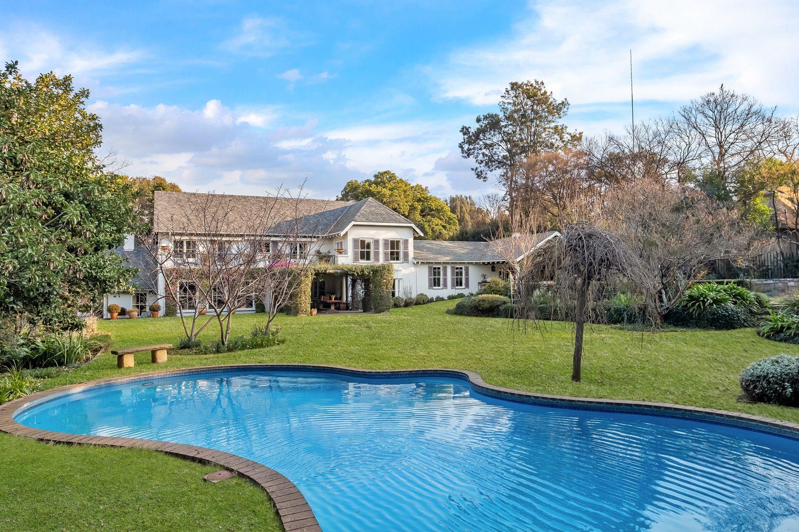 5 Bedroom House for sale in Atholl P24114668218