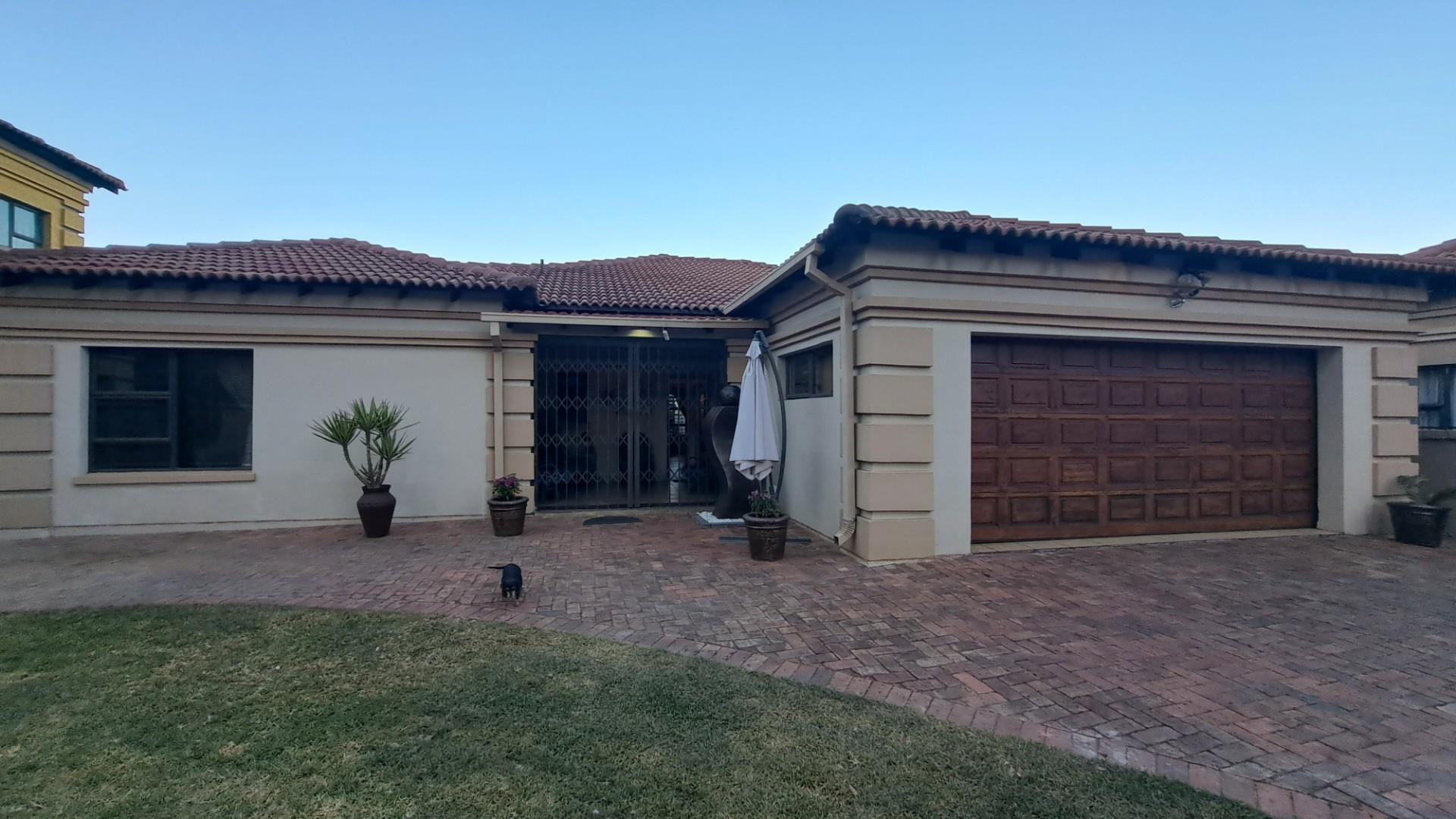 3 Bedroom House to rent in Arcon Park P24114669400