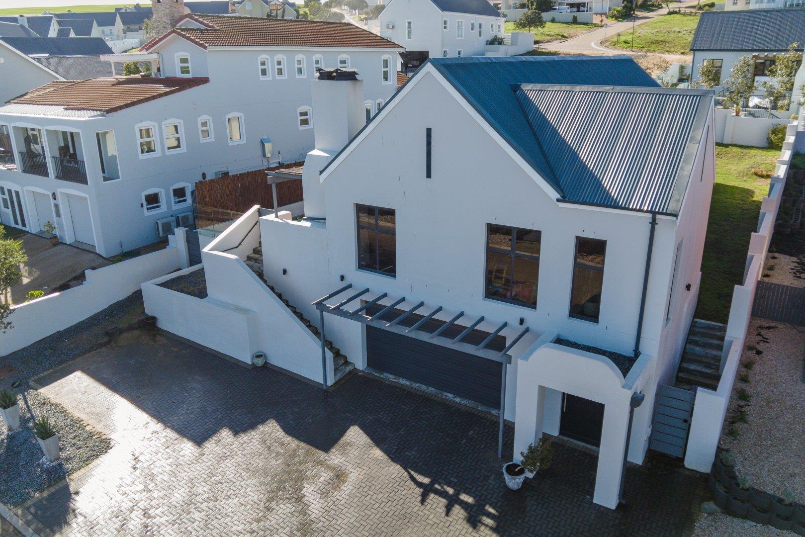 Mount Royal Golf Estate Property Property and houses for sale in