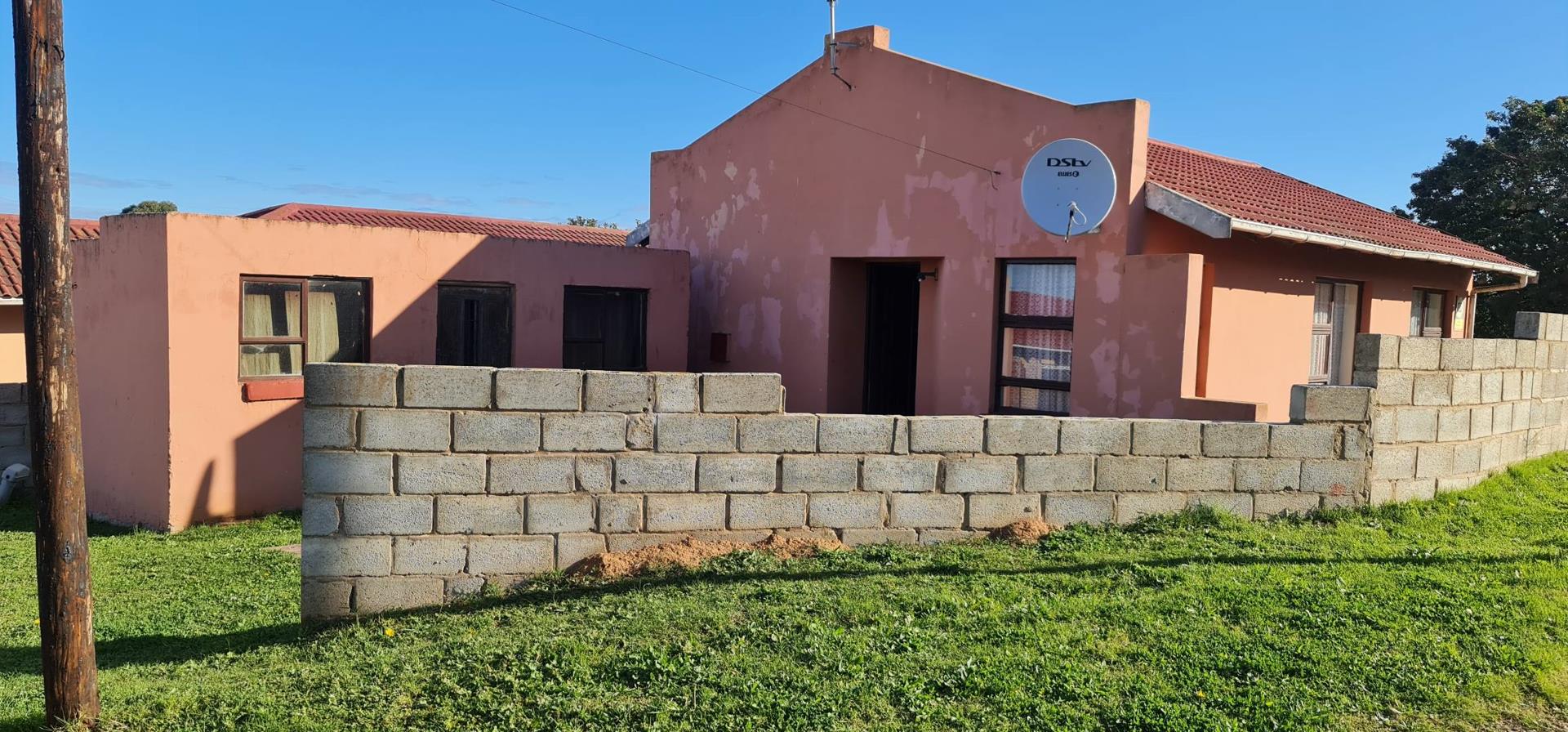 3 Bedroom House for sale in Kwadwesi P24114670933