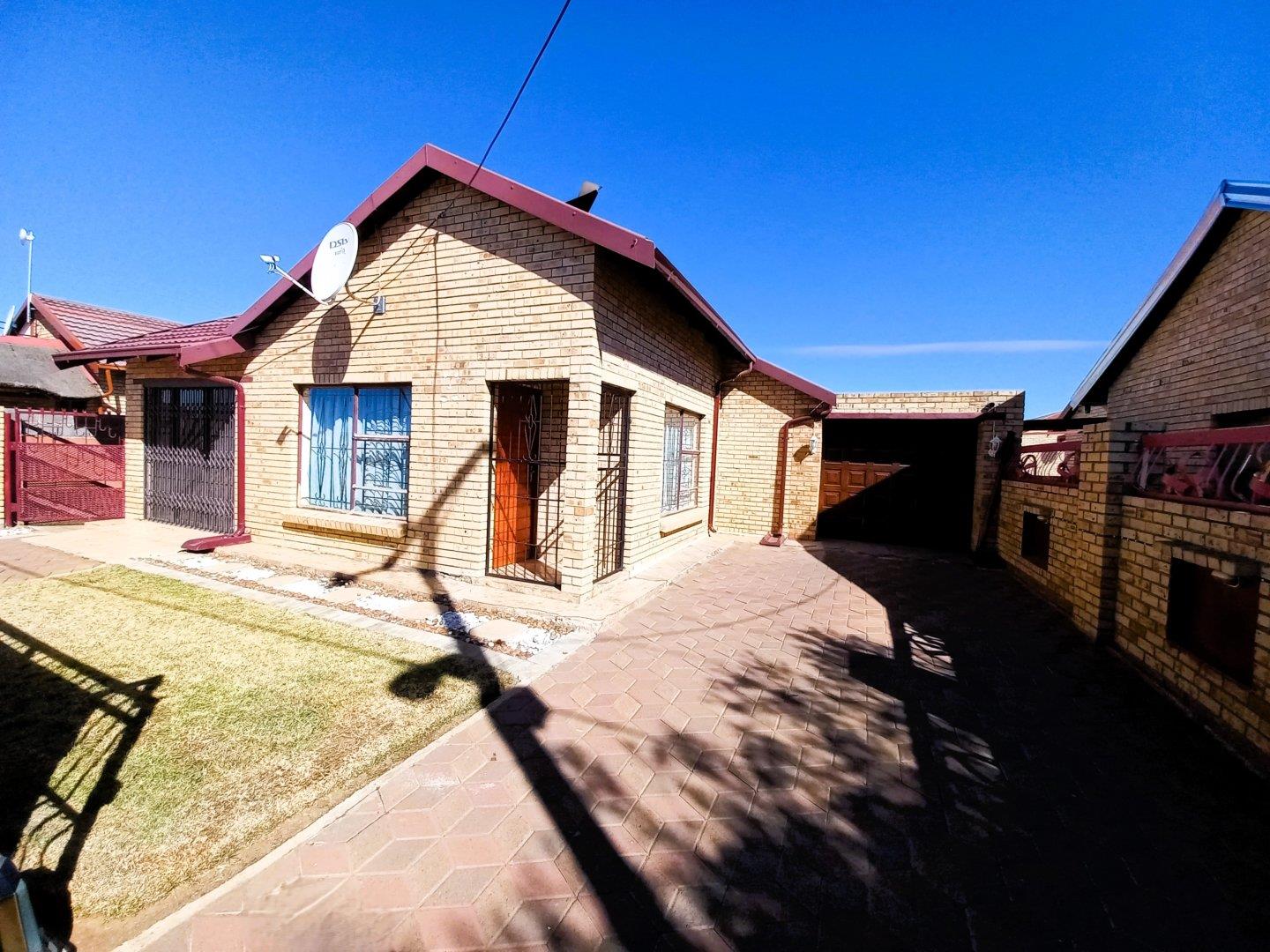 4 Bedroom House for sale in Grasslands P24114671207