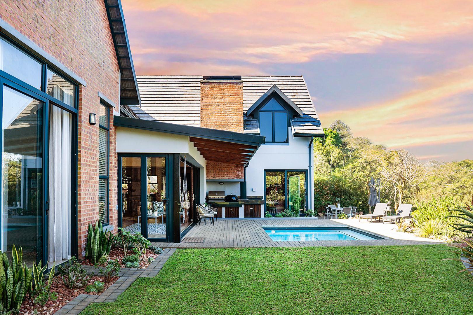 4 Bedroom House for sale in Cotswold Downs Golf & Country Estate P24