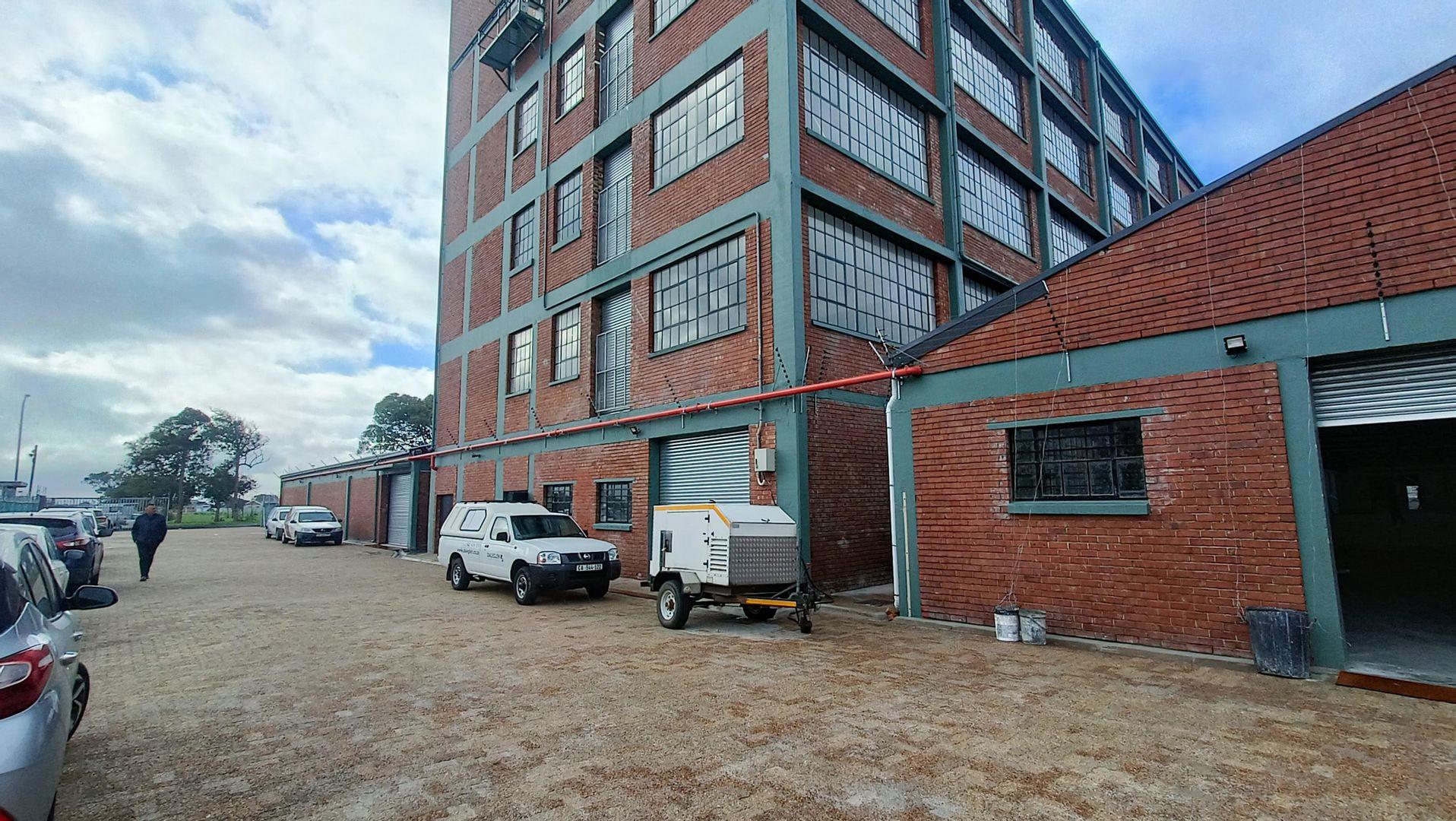 Industrial property to rent in Diep River 301 Landmark 91, 91 De Waal