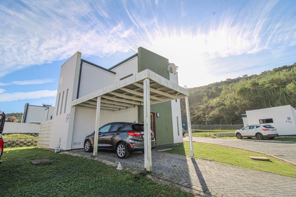 2 Bedroom Townhouse for sale in Nahoon Valley Park Riverside