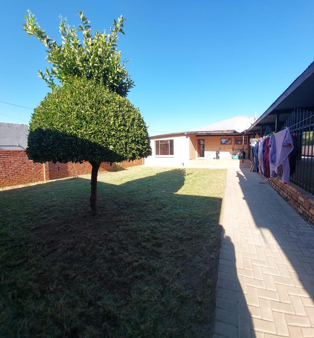 3 Bedroom House for sale in Klisserville 18 Dunbar Street P24114672232