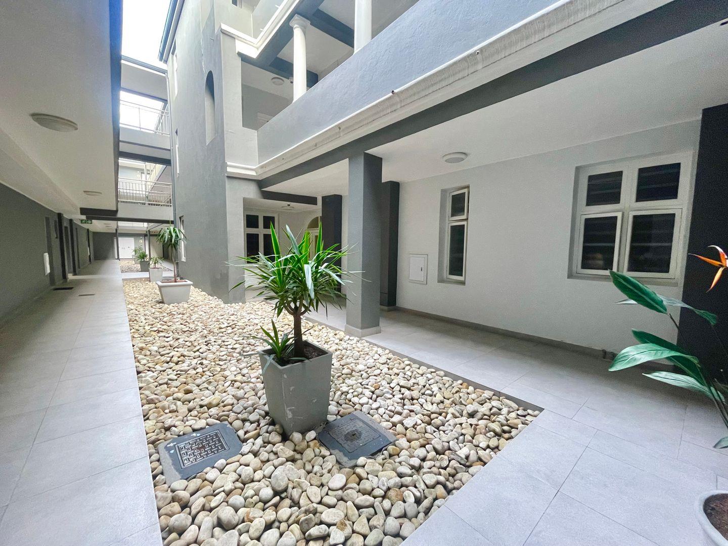 Kenilworth, Cape Town Property Apartments / flats to rent in