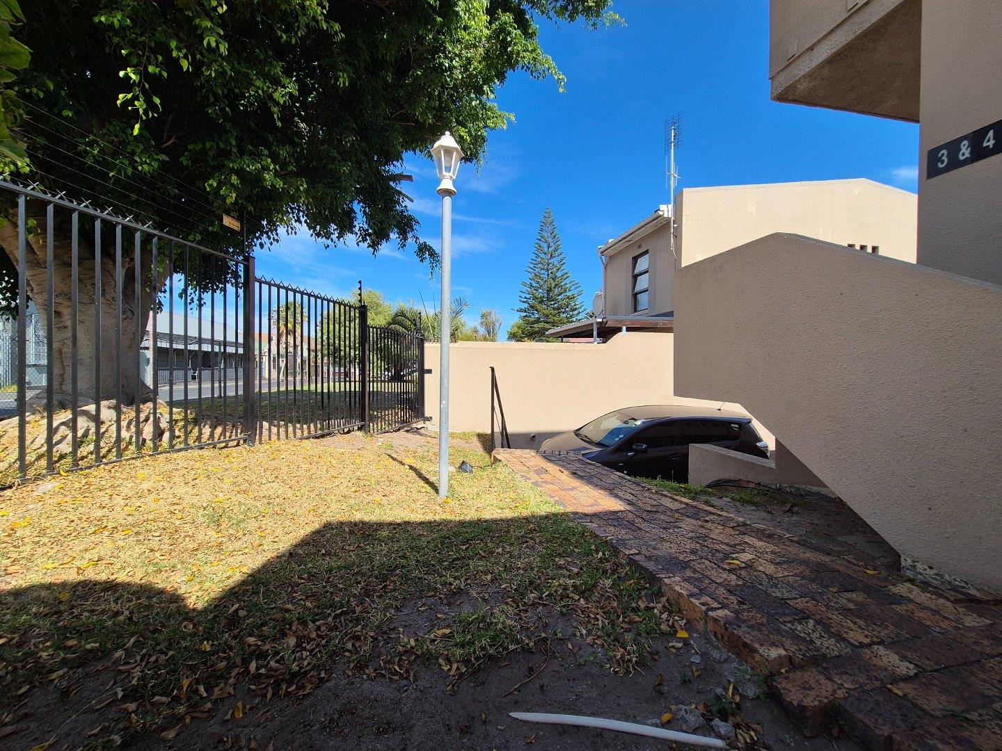 1 Bedroom Apartment / flat for sale in Wynberg Upper P24114674165
