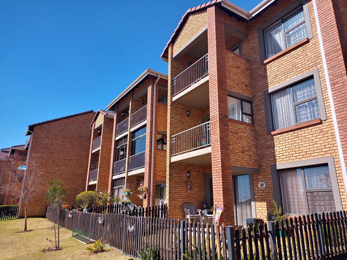 Brentwood Park, Benoni Property Property and houses to rent in