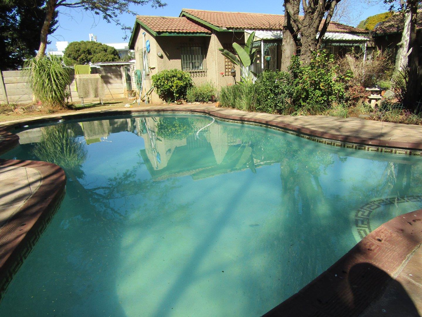 3 Bedroom House for sale in Meadowbrook 29 Goodman Road P24114675763