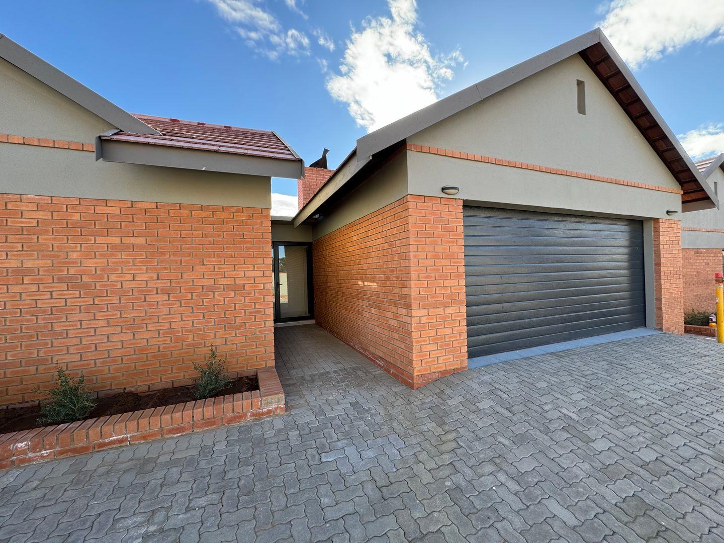 Somerton Estate Property Property and houses for sale in Somerton