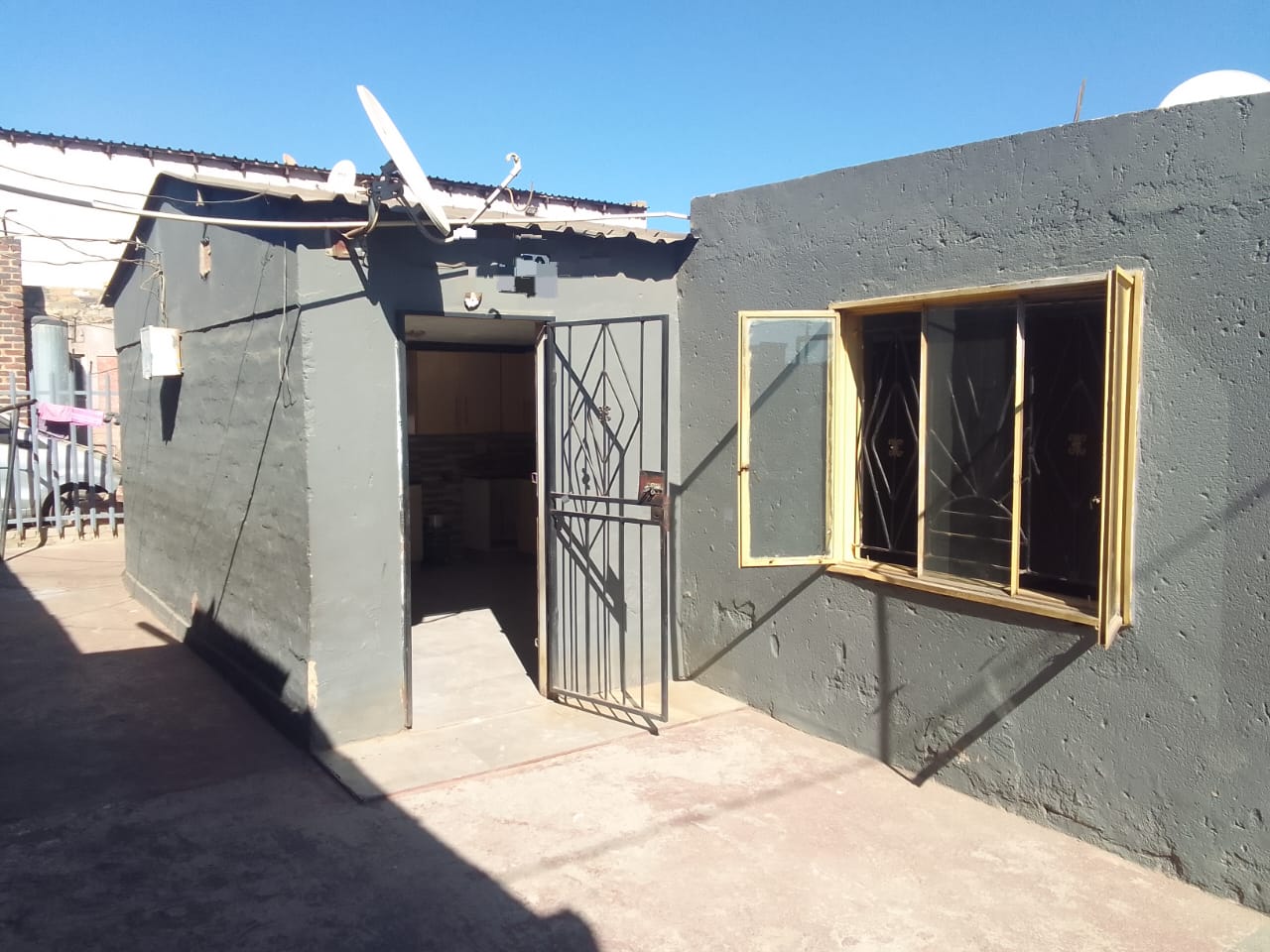 2 Bedroom House for sale in Diepsloot P24114675909