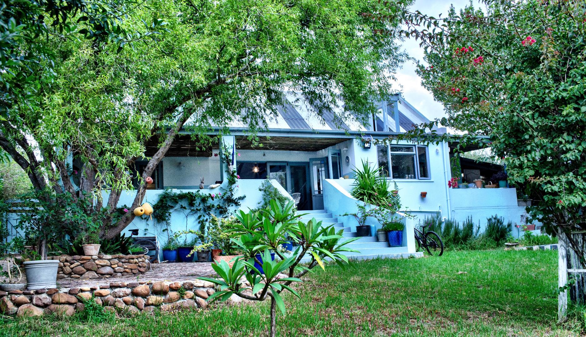 Property and houses to rent in Stanford Stanford Property