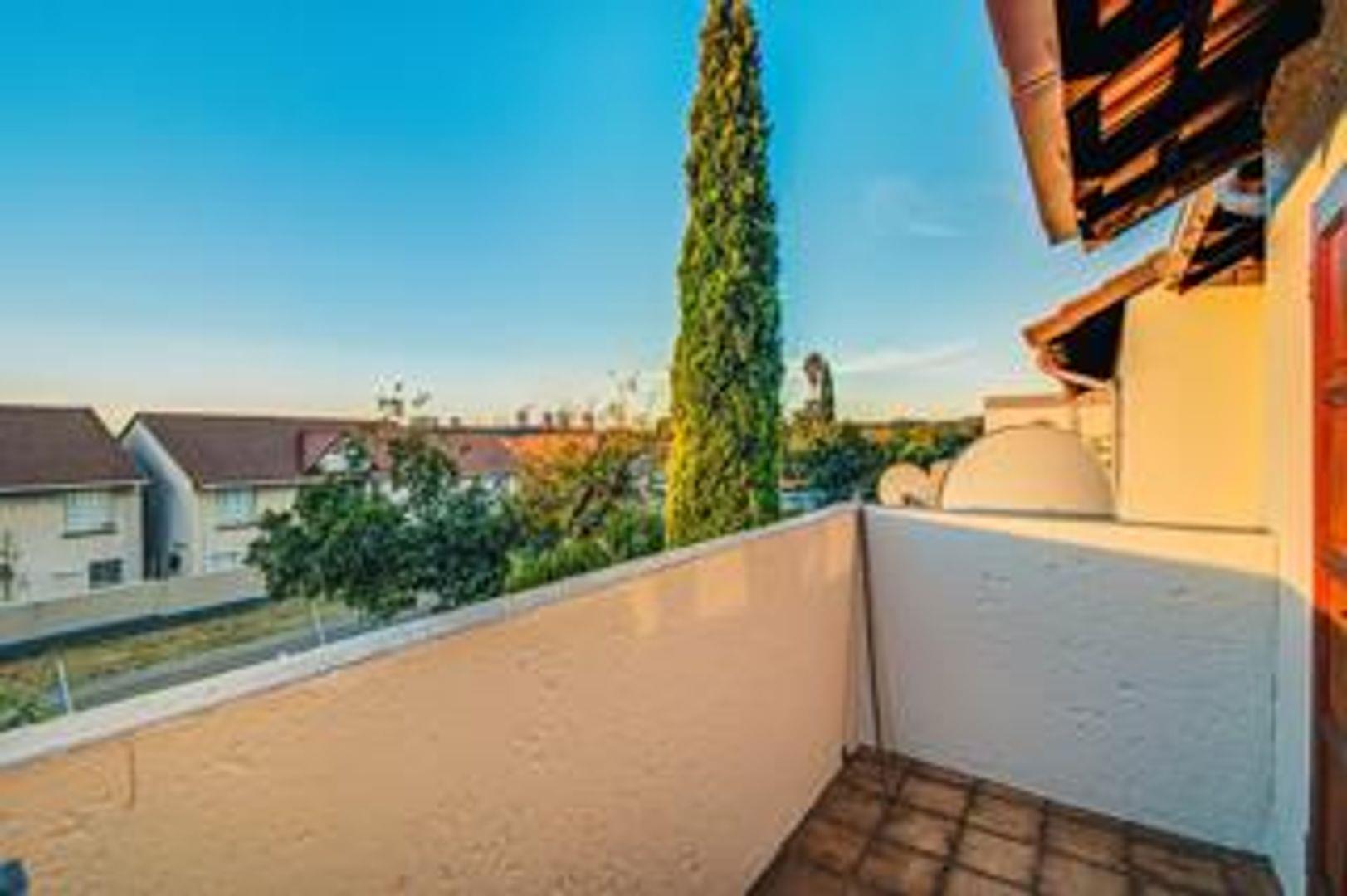 2 Bedroom Apartment / flat for sale in Eden Glen 84 Eden Park, 999