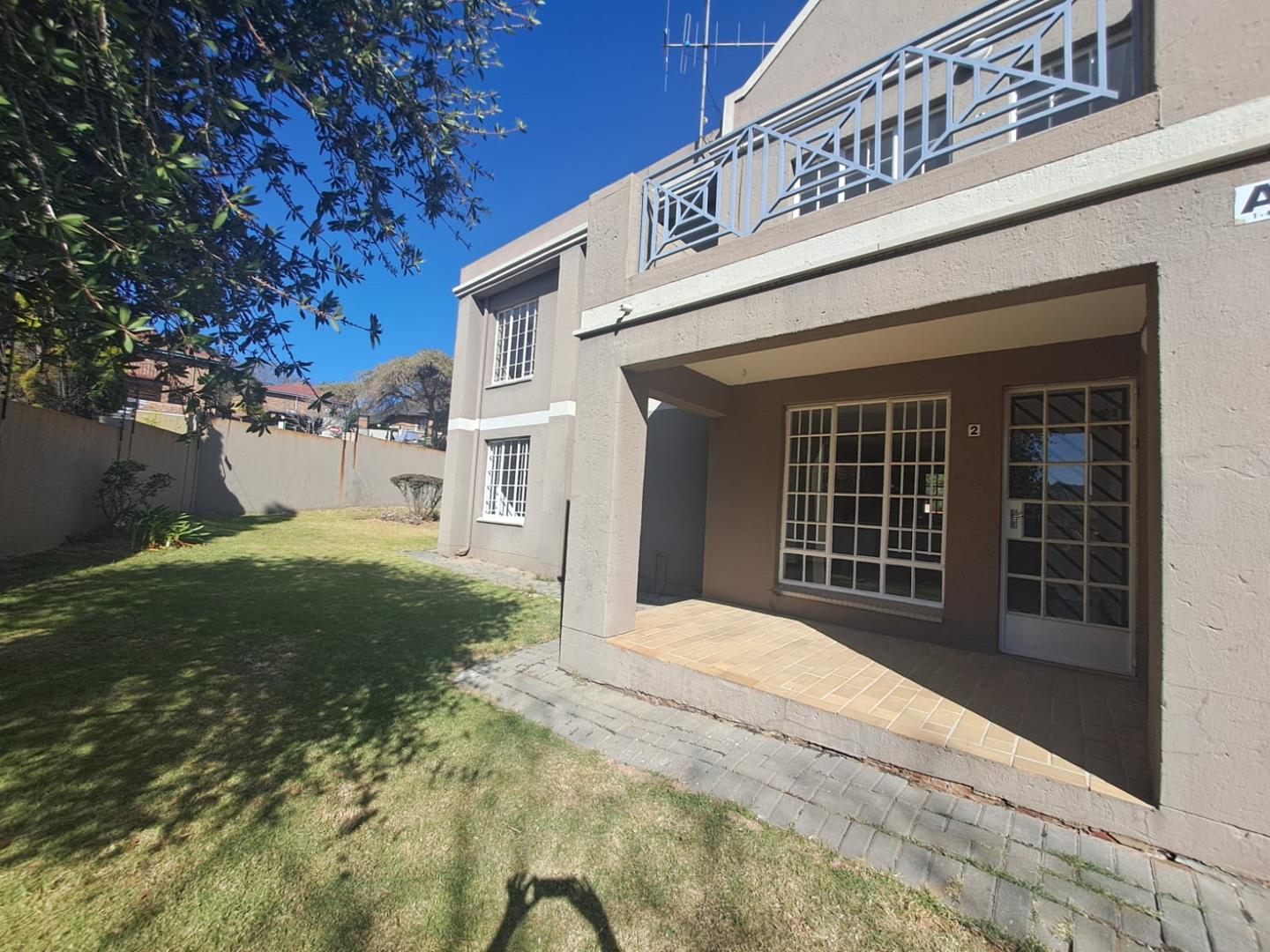 2 Bedroom Townhouse for sale in Erasmuskloof P24114676925