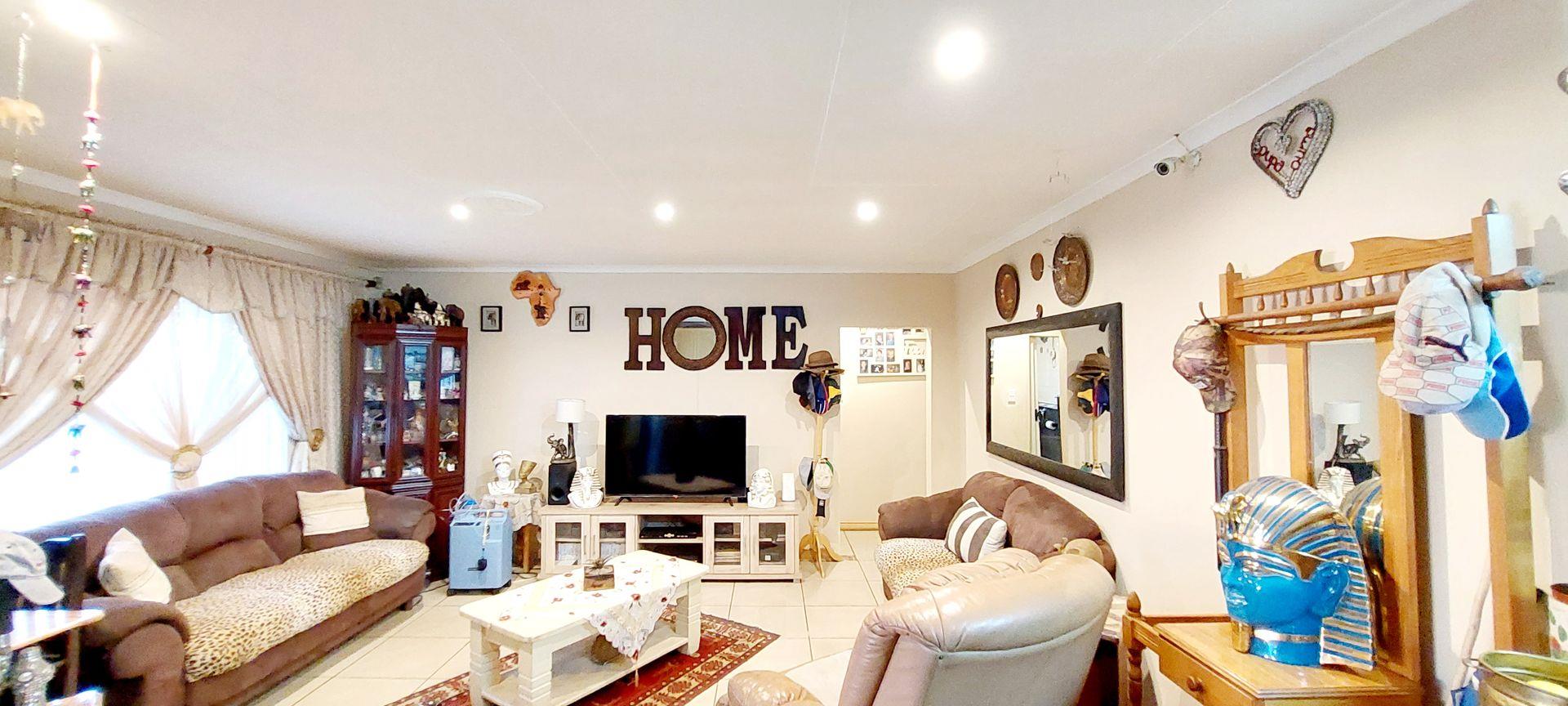 3 Bedroom House for sale in Reyno Ridge P24114677251