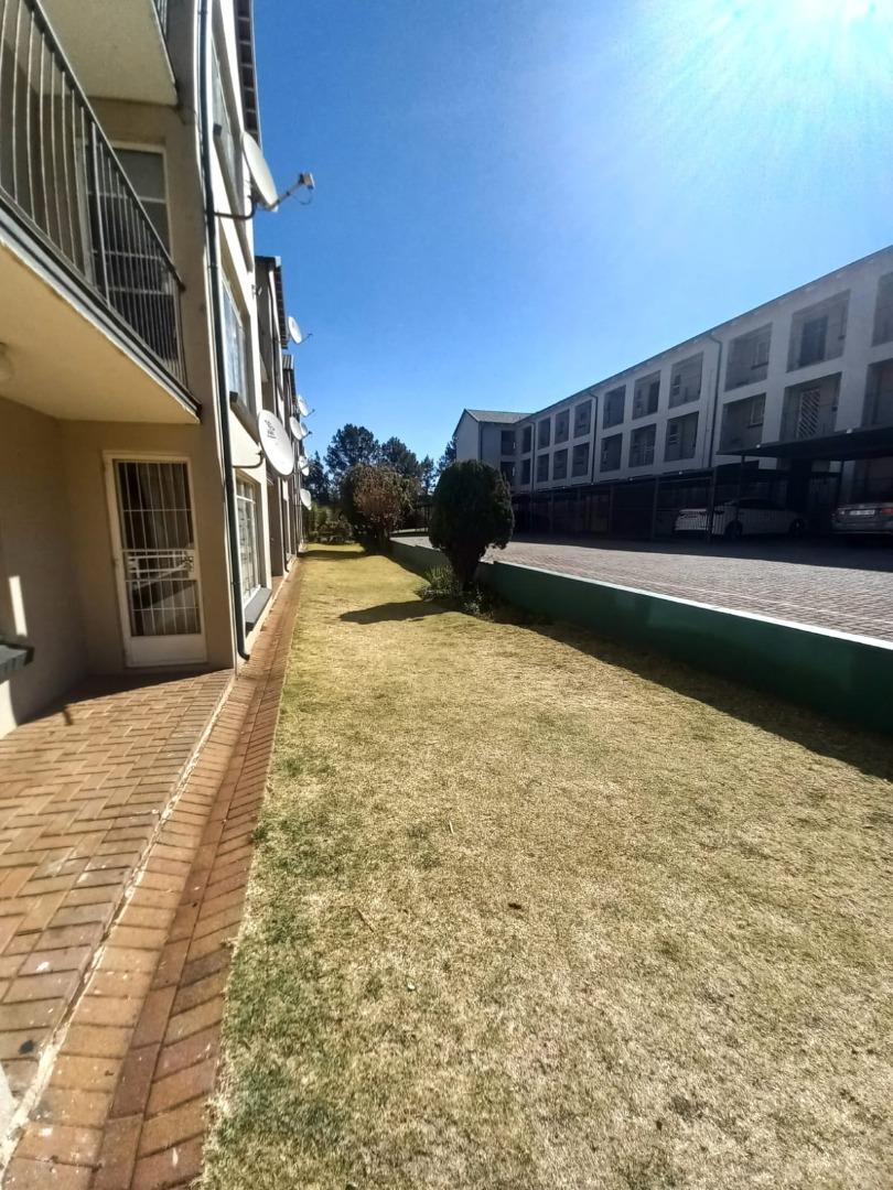 2 Bedroom Apartment / flat to rent in Monument P24114681056