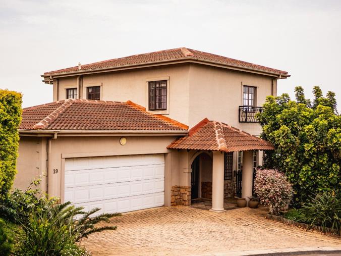 3 Bedroom House to Rent in Seaward Estates