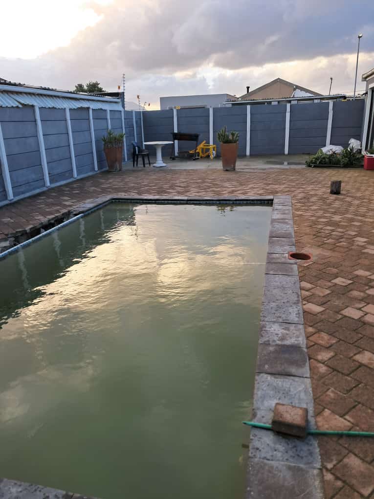 3 Bedroom House for sale in Wavecrest Wavecrest P24114684943