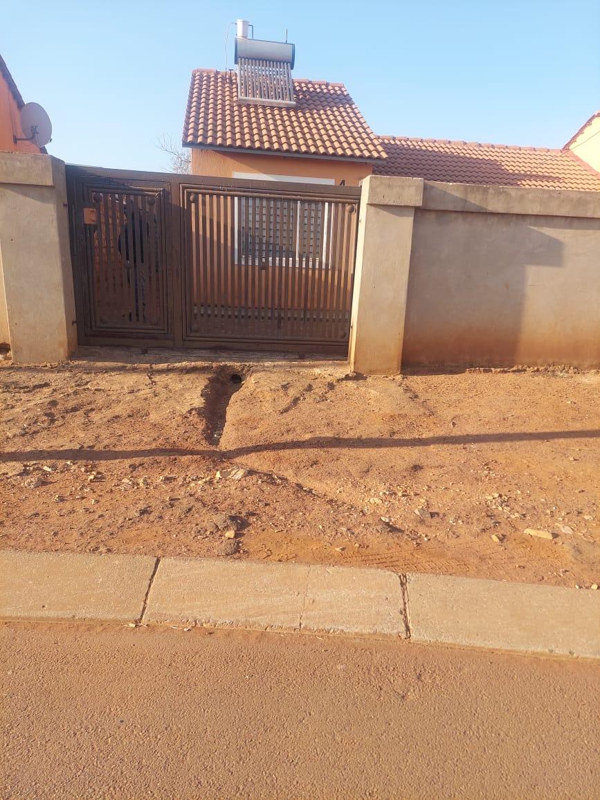 Lufhereng Property Property and houses for sale in Lufhereng