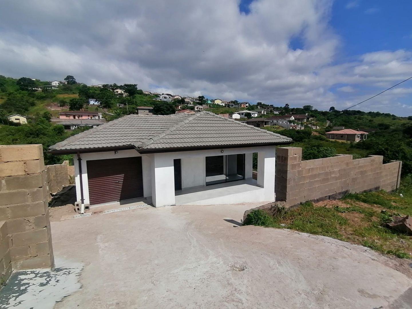 Welbedacht, Chatsworth Property Property and houses for sale in