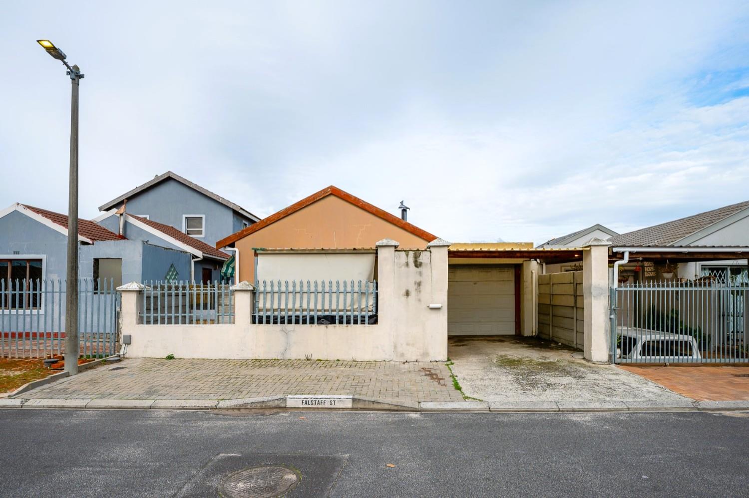 2 Bedroom House for sale in Highbury P24114685641