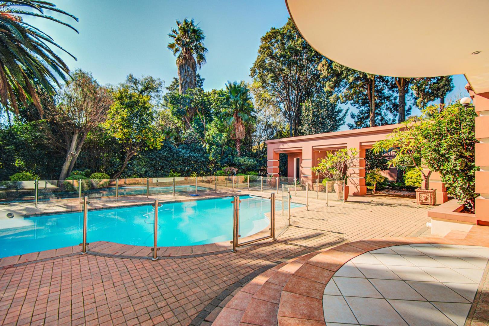 3 Bedroom House for sale in Essexwold Rotherfield Avenue, Essexwold