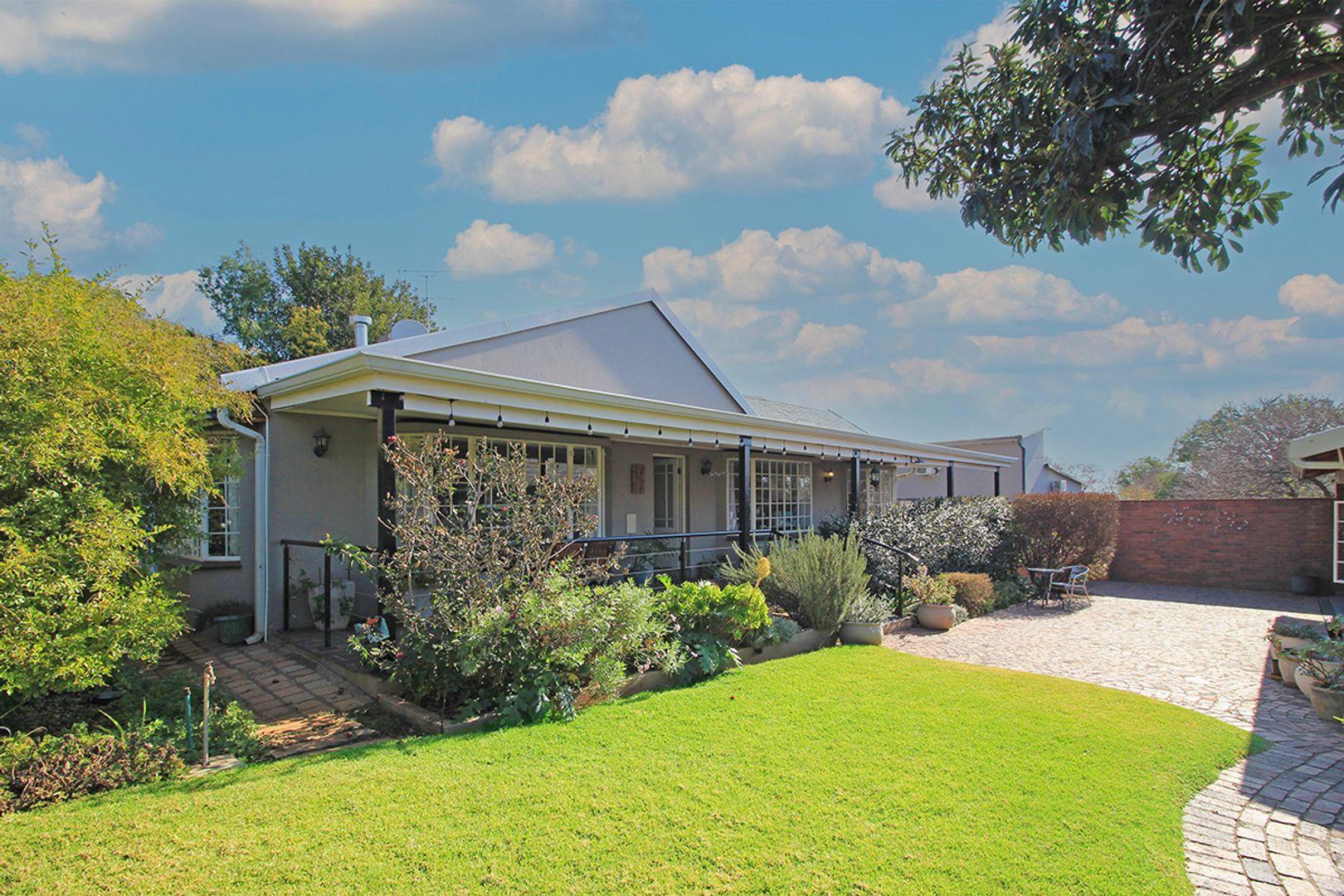 3 Bedroom House for sale in Thornhill Estate 1 Namur Avenue P24114686457