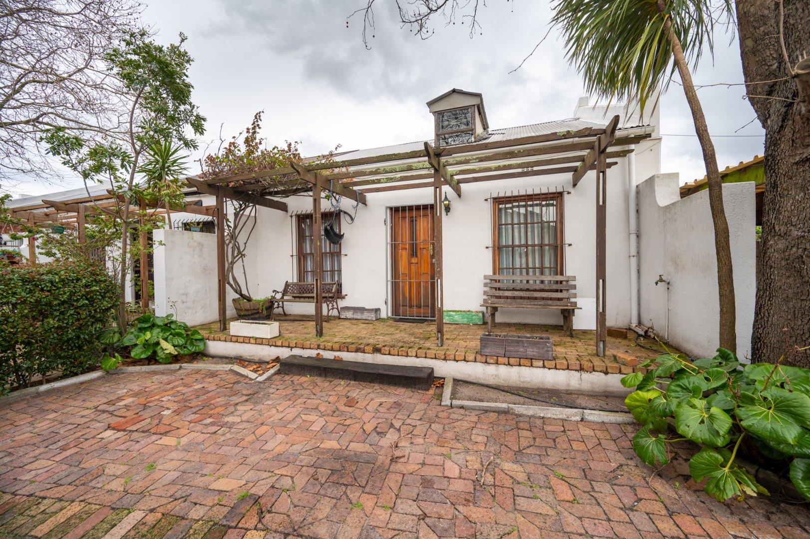 Lansdowne Property Houses for sale in Lansdowne