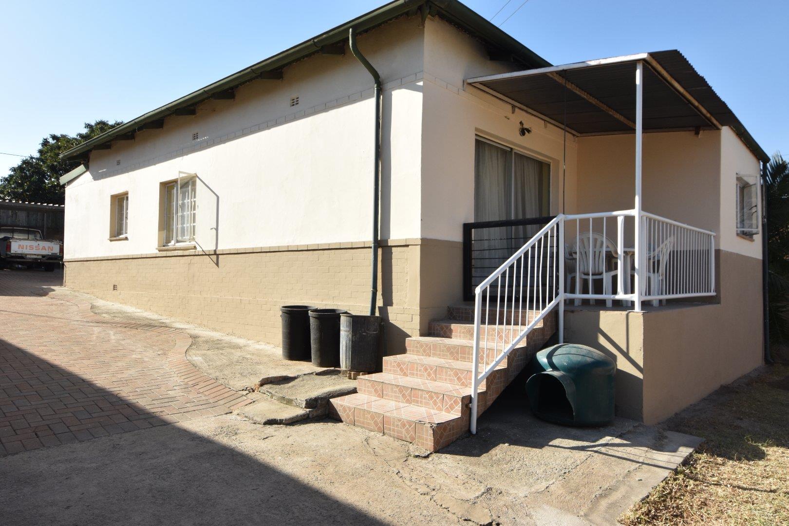 3 Bedroom House for sale in Symhurst P24114689866