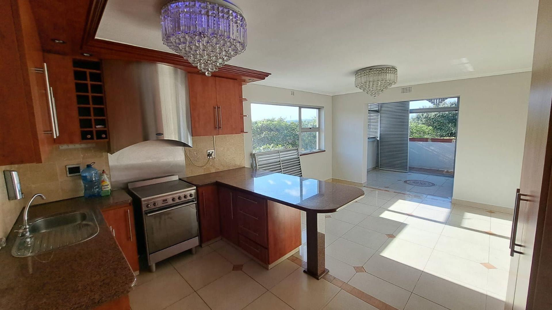 3 Bedroom Apartment / flat to rent in Bloubergrant 1 Sunset Court, 3