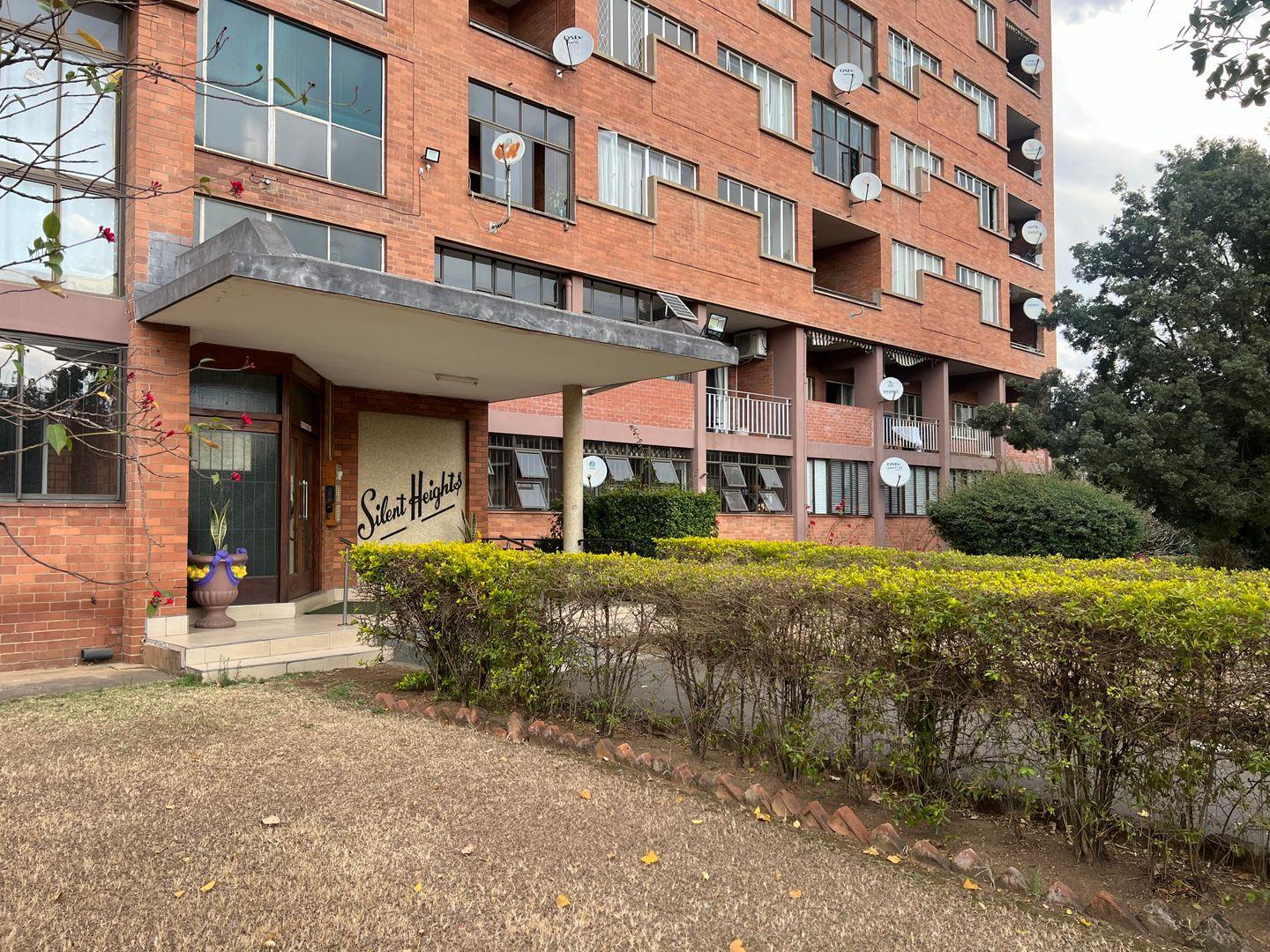 3 Bedroom Apartment / flat for sale in Pelham P24114690368