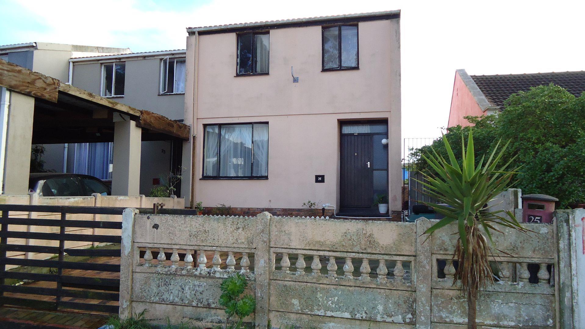 3 Bedroom House for sale in Mitchells Plain Central 25 Amandel P24