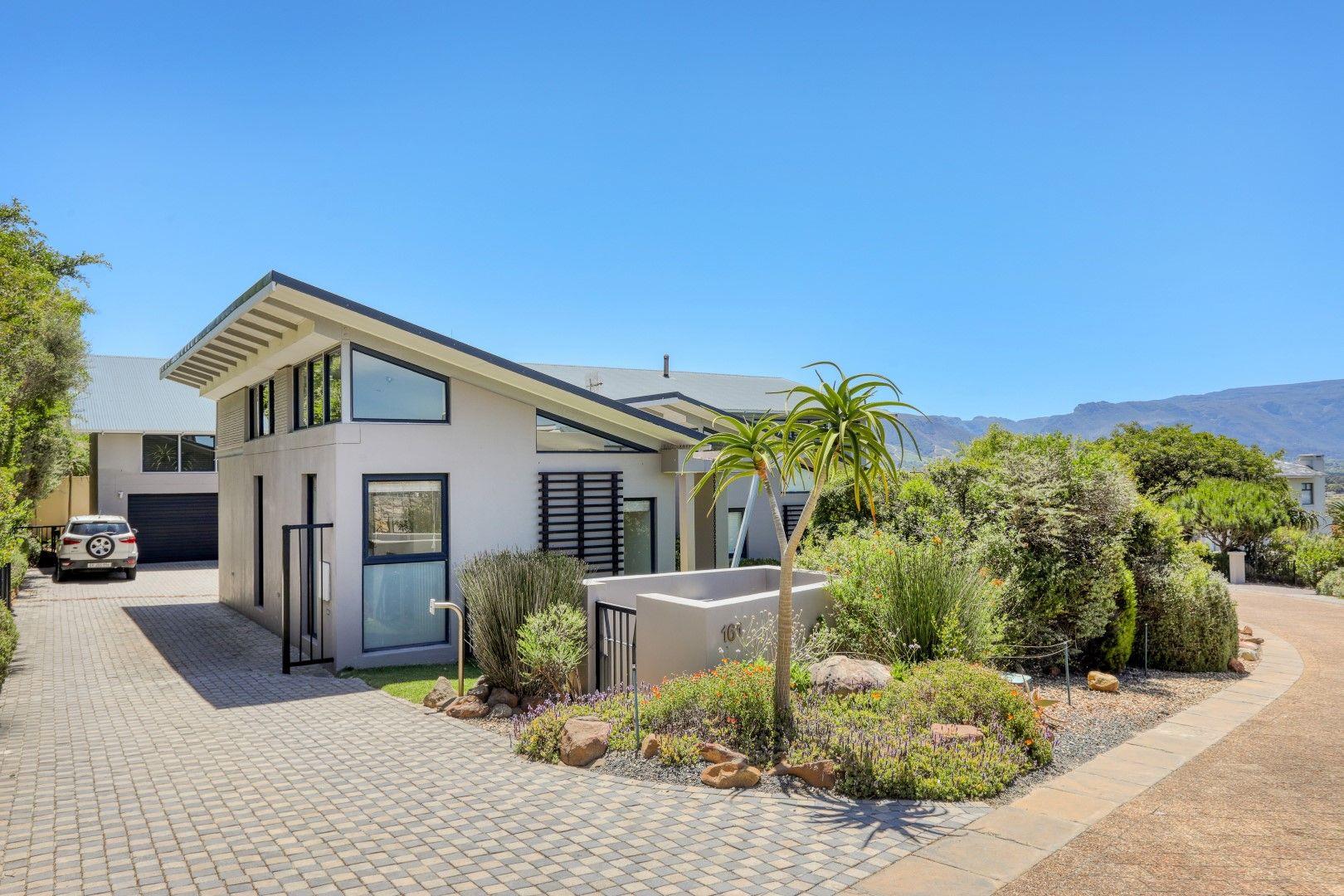 Stonehurst Mountain Estate Property Property and houses for sale in