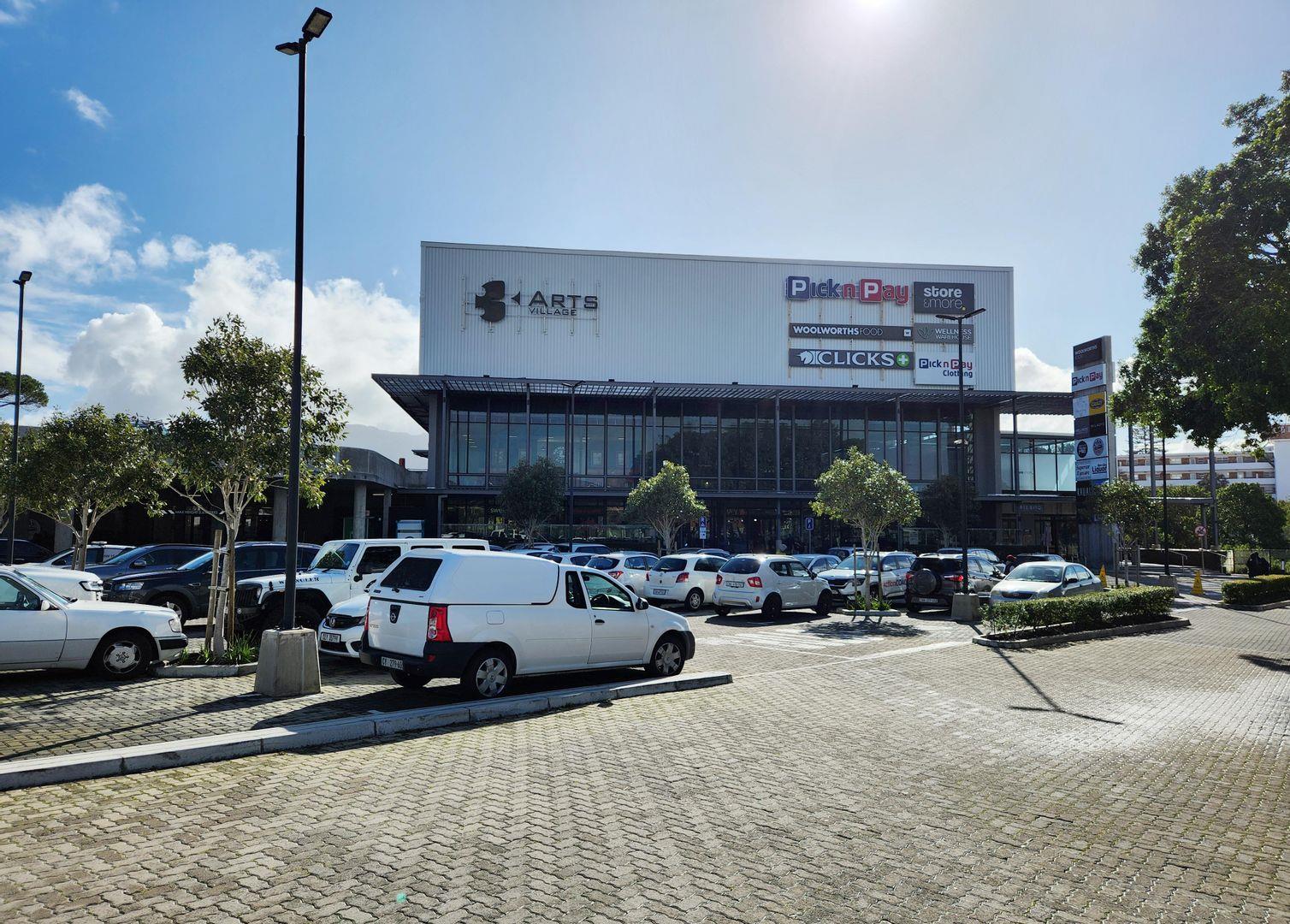 Commercial property to rent in Plumstead P24114694565