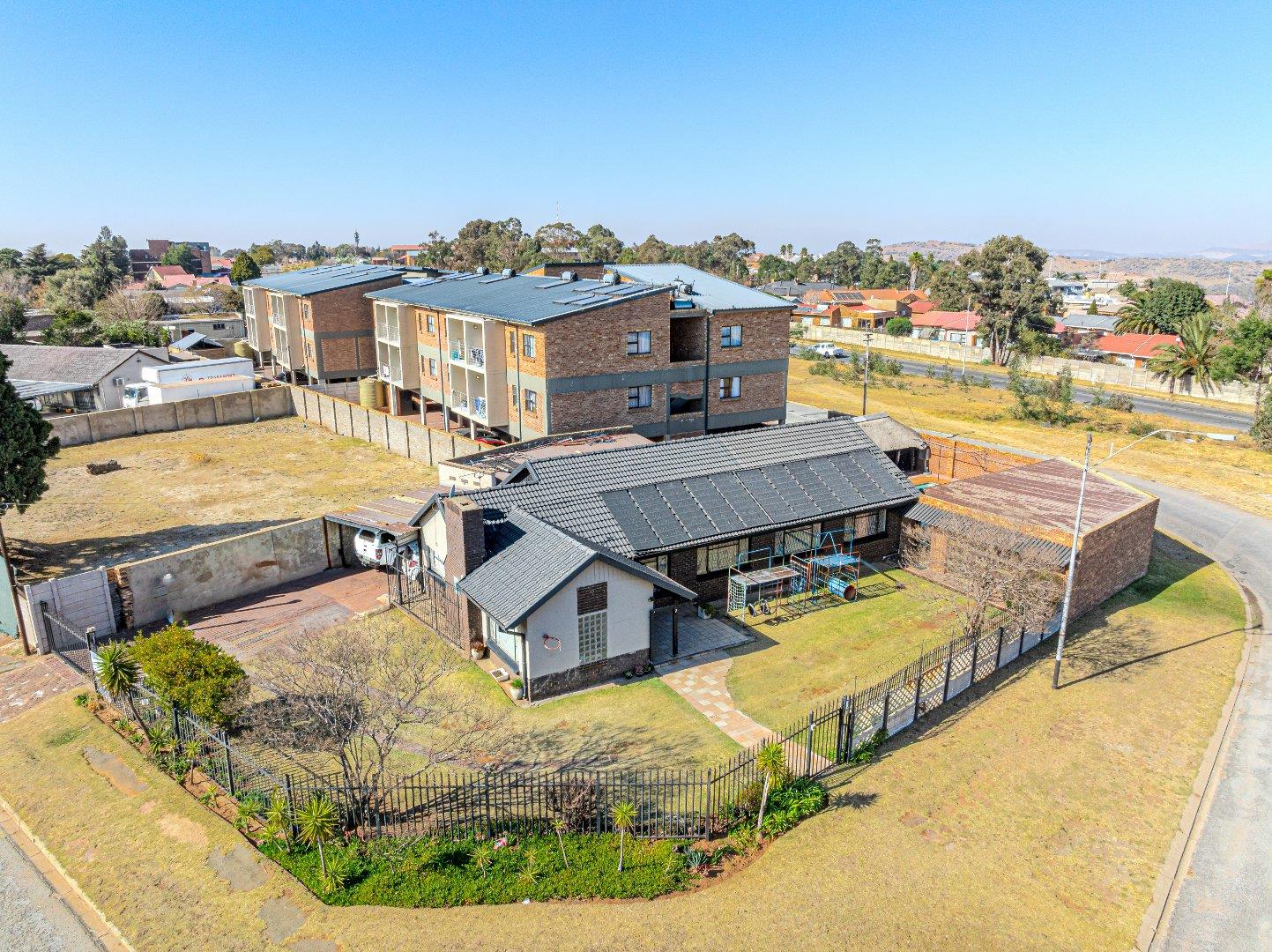 Robertsham Property Property and houses for sale in Robertsham