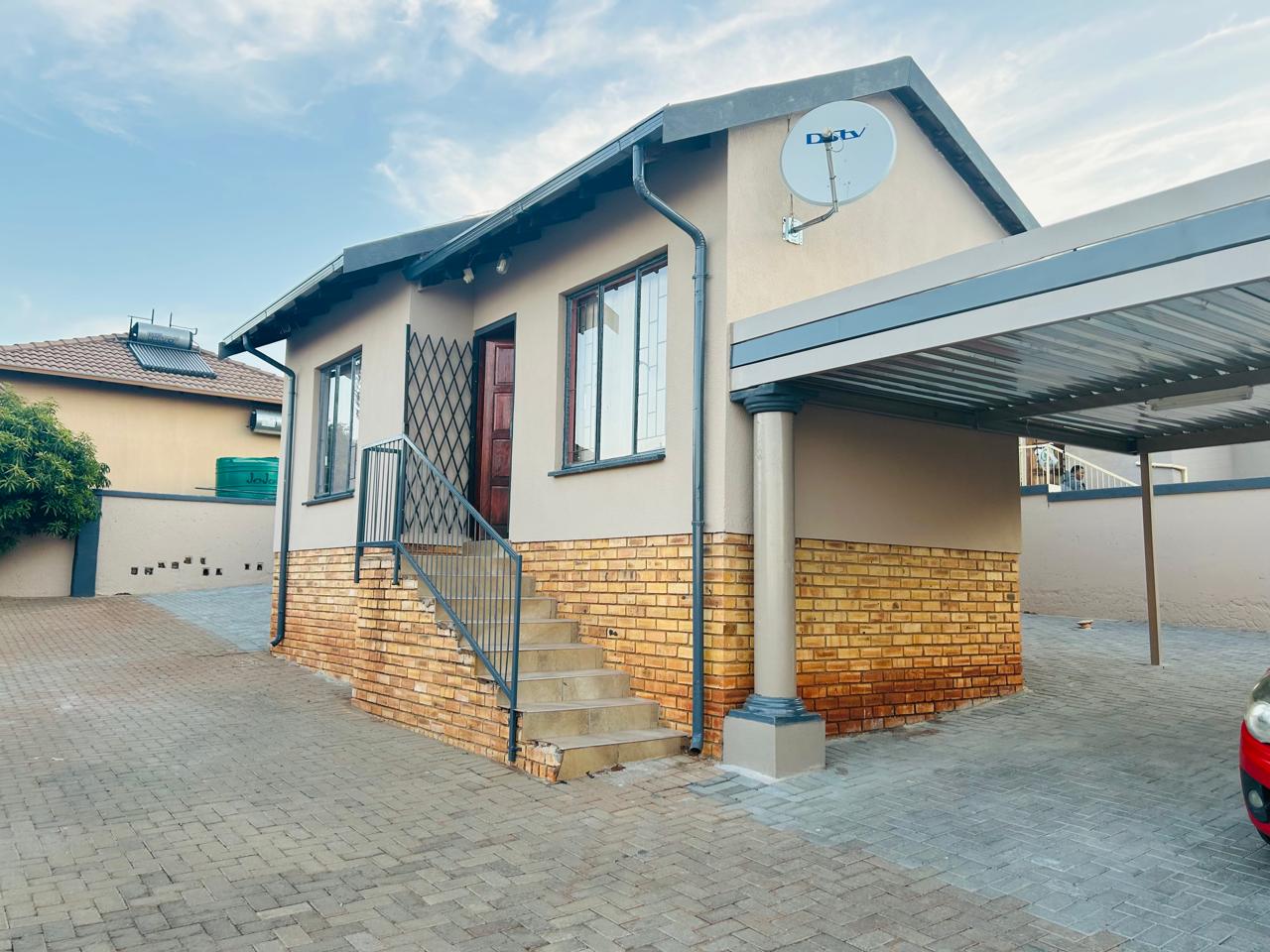 2 Bedroom House to rent in Tlhabane West P24114699294