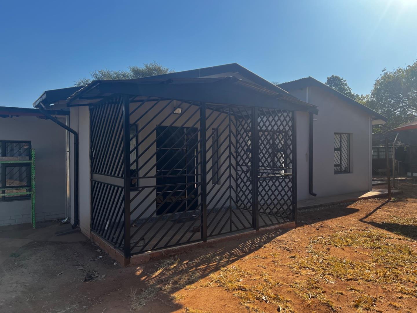 4 Bedroom House for sale in Mokopane Central P24114700322